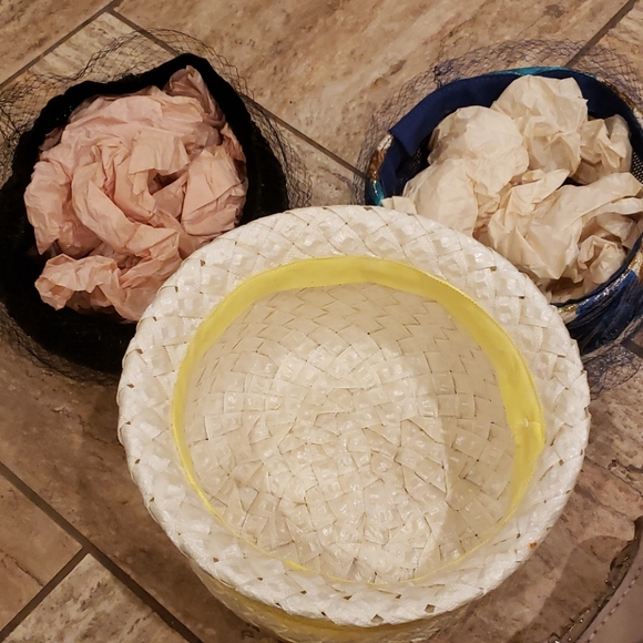 Vintage lot of 3  hats - Picture 2 of 13